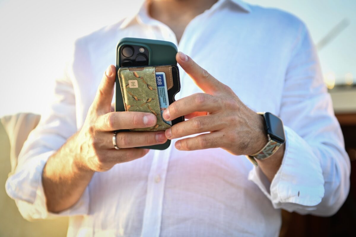 Ručno rađeni kožni proizvodi HideHub – torbe, novčanici, narukvice i aksesoari sa 3D personalizacijom