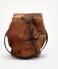 Kožna torba Velur – HideHub ručno rađena torba od prave kože u toplim tonovima